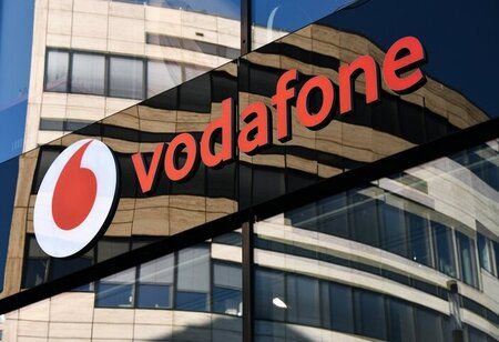 Vodafone Quits Indus Towers Raises Rs 2800 Cr and Clears Rs 890 Cr Dues