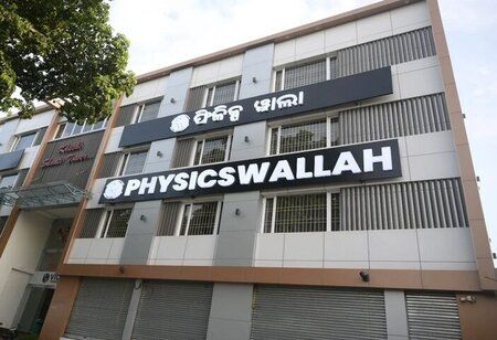 Physics Wallah Edtech Startup has Crossed USD 2.8 billion Valuation with New Funding