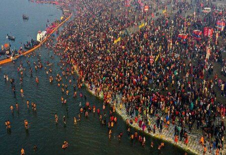 Mahakumbh Opens Today with Revenue Projections of Rs 25000 Crore